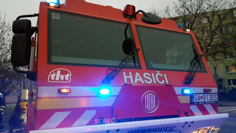 Požiar vozidla na trnavskom obchvate