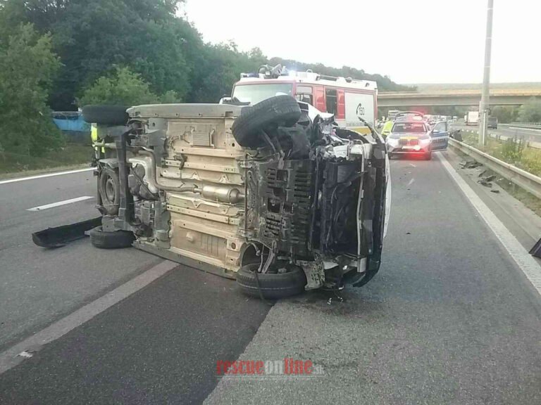 Dopravná nehoda na diaľnici D1 pri Trenčíne