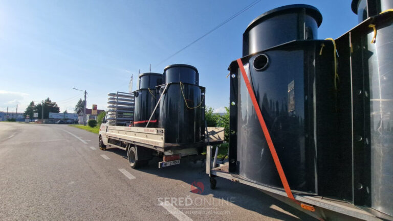 Naložené auto odstavené na Trnavskej ulici