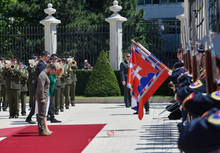 O bezpečný priebeh návštevy ukrajinského prezidenta Volodymyra Zelenského sa staralo takmer 450 policajtov