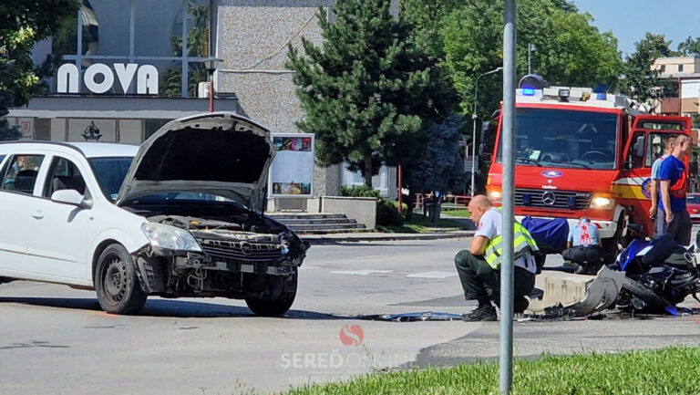 PRÁVE TERAZ: Havária na Cukrovarskej ulici v Seredi